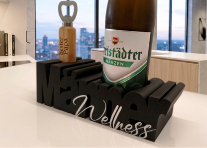 "Männer Wellness" – Der ultimative Bier-Aufsteller für echte Kenner / Geschenk / Vatertag - 3D Druck - aus Österreich