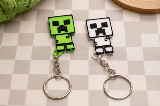 Pixel Monster Schlüsselanhänger 3D-Druck – Gaming Geschenk 2er Set