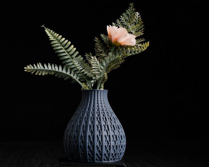 Vase „Vitra“ – Moderne Designvase mit klarer Eleganz