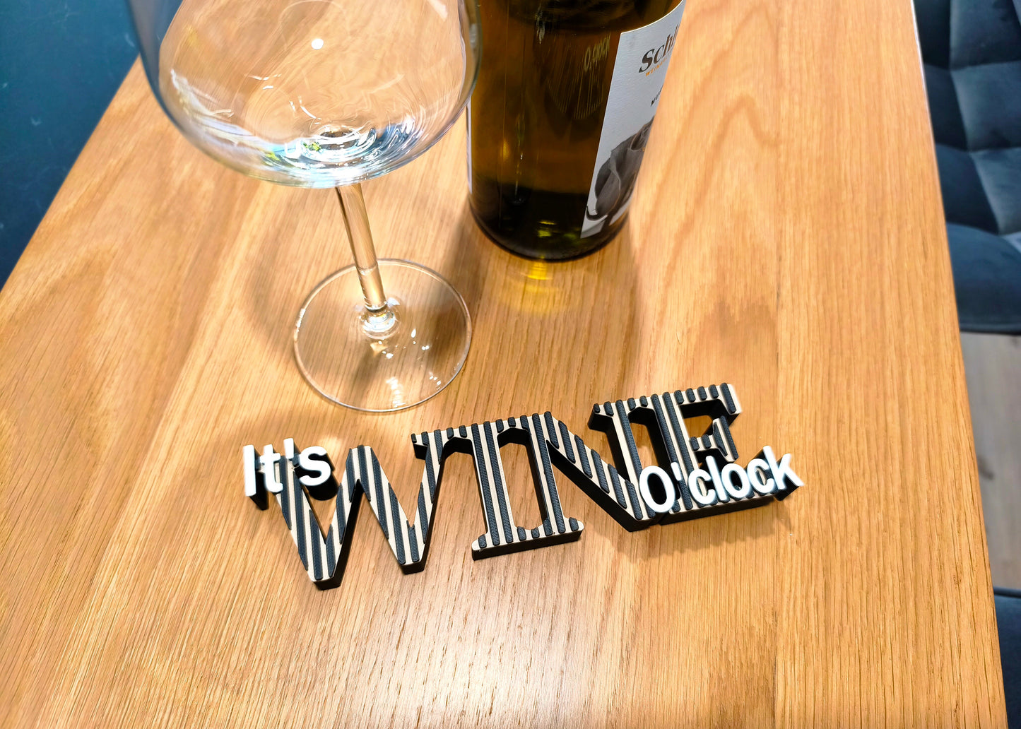 Schriftzug "It`s Wine O`clock" - Aufsteller / Deko / Geschenk - 3D Druck - aus Österreich