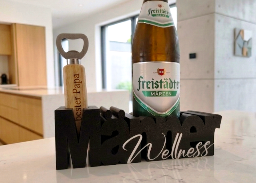 "Männer Wellness" – Der ultimative Bier-Aufsteller für echte Kenner / Geschenk / Vatertag - 3D Druck - aus Österreich